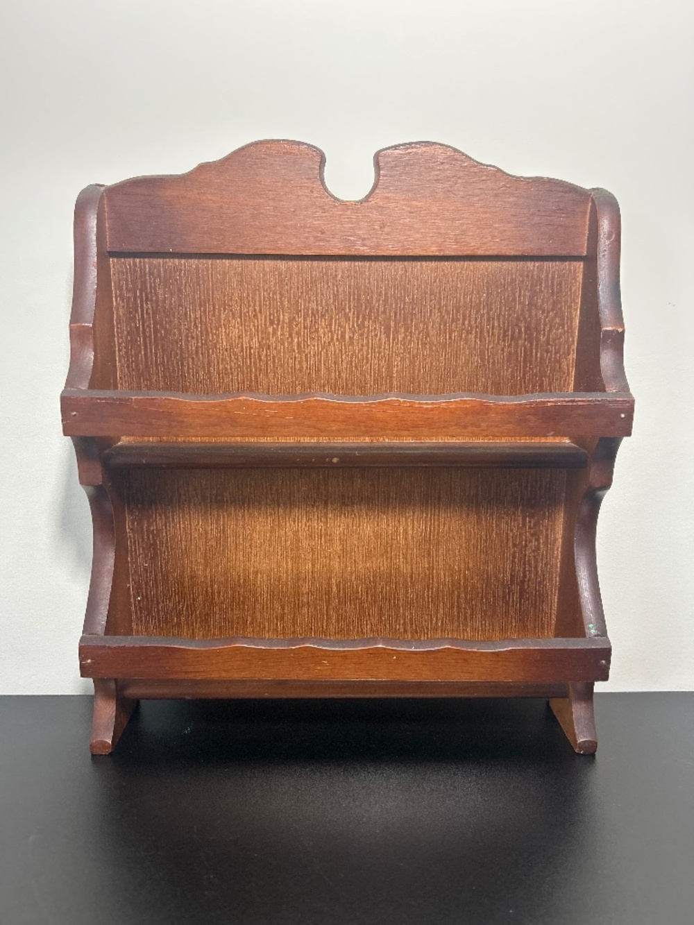 Vintage 2-Tier Wooden Spice Rack With Scalloped Retaining Bars